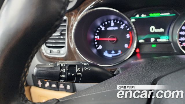 Kia Canival 2020 — photo 34