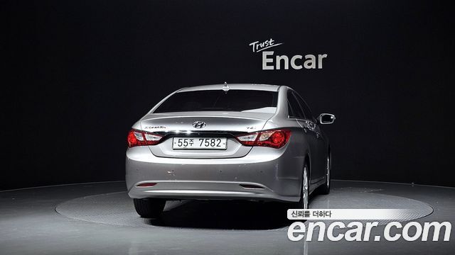 Hyundai Sonata 2010 — photo 4