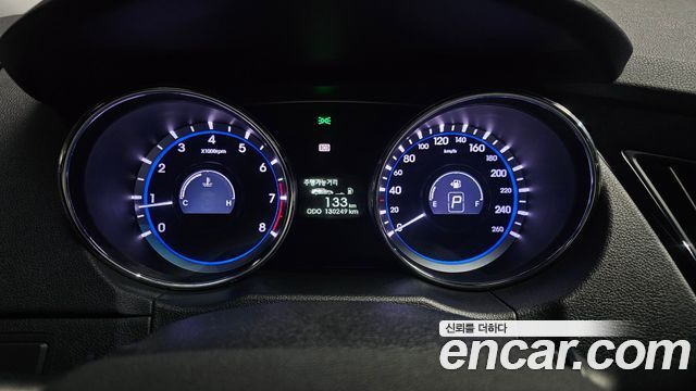 Hyundai Sonata 2010 — photo 8
