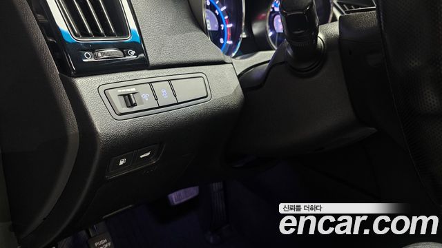 Hyundai Sonata 2010 — photo 17