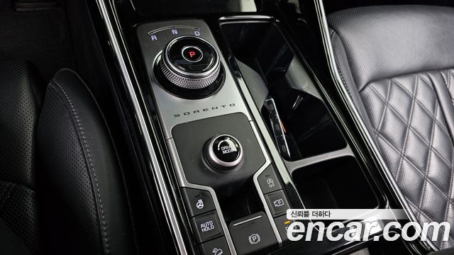 Kia Sorento 2022 — photo 12