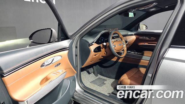 Genesis GV70 2021 — photo 13