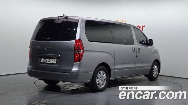 Hyundai Starex 2019 — photo 2