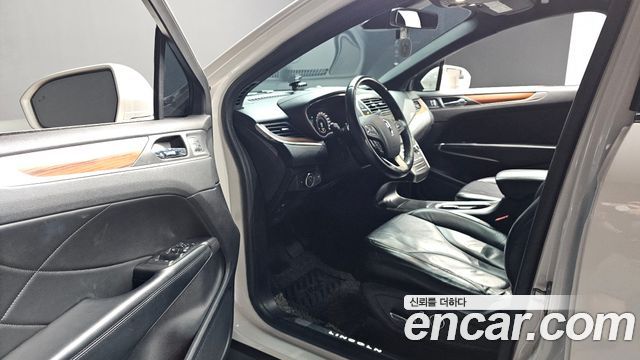 Lincoln MKC 2019 — photo 13