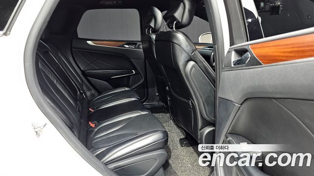 Lincoln MKC 2019 — photo 17