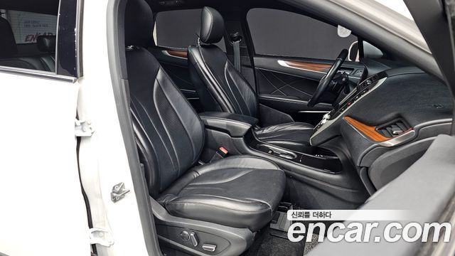 Lincoln MKC 2019 — photo 18