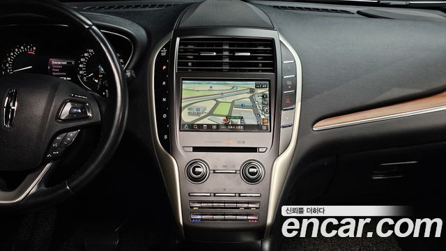 Lincoln MKC 2019 — photo 20