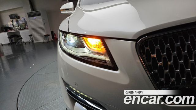 Lincoln MKC 2019 — photo 8