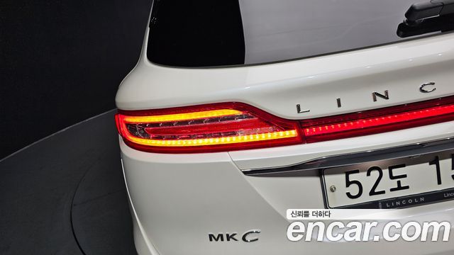 Lincoln MKC 2019 — photo 9