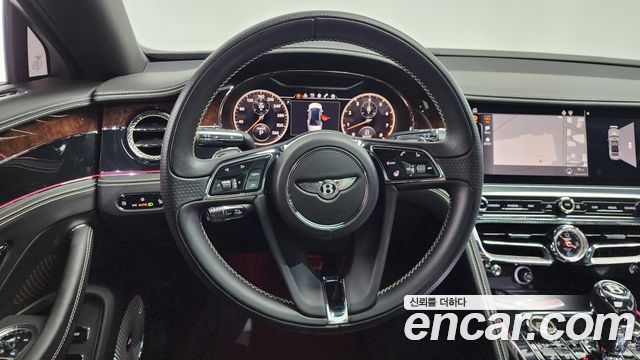 Bentley Flying Spur 2020 — photo 12