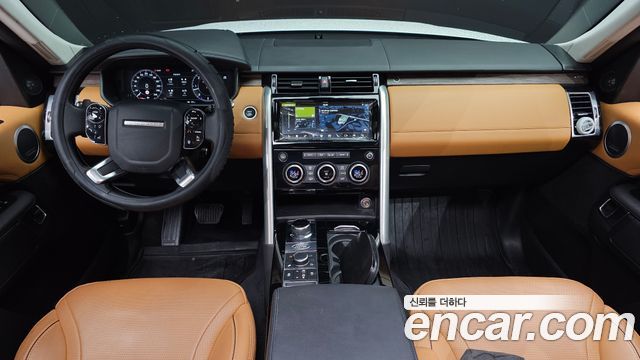 Land Rover Discovery 2019 — photo 7
