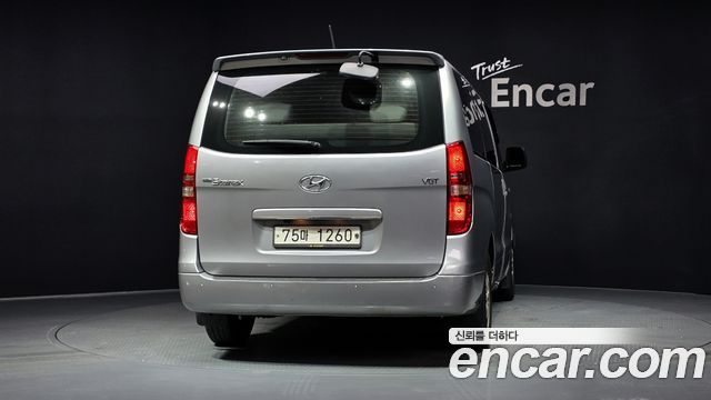 Hyundai Starex 2016 — photo 4
