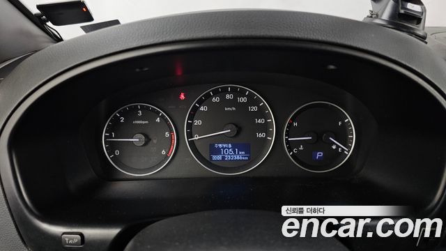 Hyundai Starex 2016 — photo 8