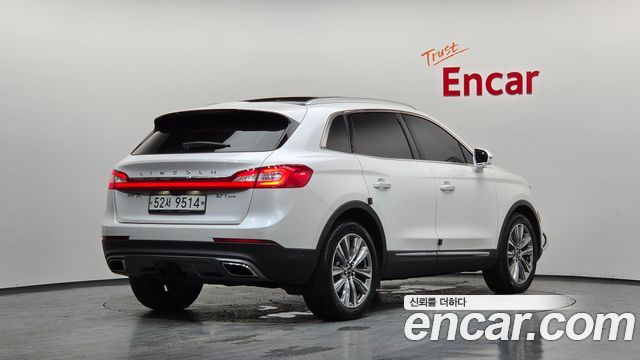 Lincoln MKX 2018 — photo 2