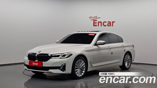 BMW 5-Series 2021 — photo 35
