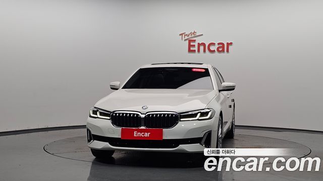 BMW 5-Series 2021 — photo 3