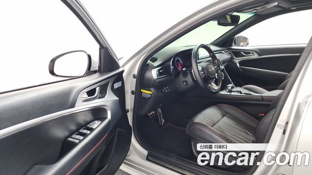 Genesis G70 2018 — photo 10