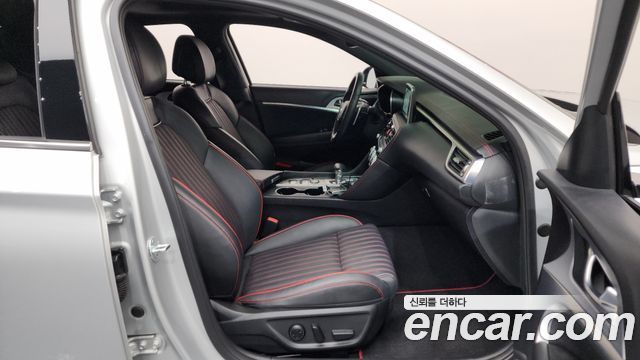 Genesis G70 2018 — photo 11
