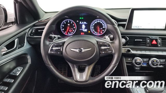 Genesis G70 2018 — photo 13