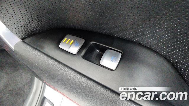 Genesis G70 2018 — photo 17