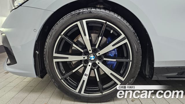 BMW 5-Series 2024 — photo 5