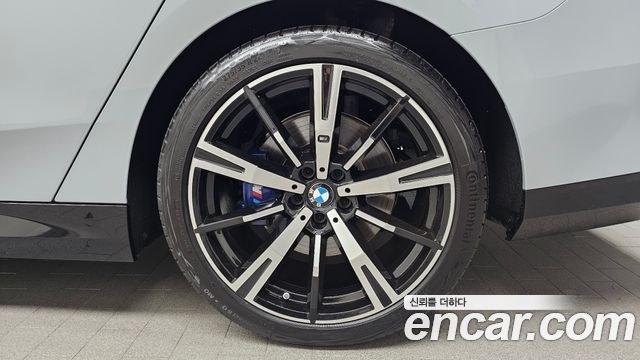 BMW 5-Series 2024 — photo 7