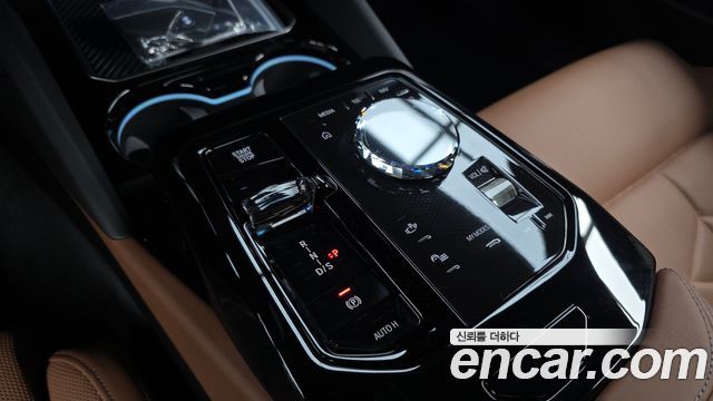 BMW 5-Series 2026 — photo 12