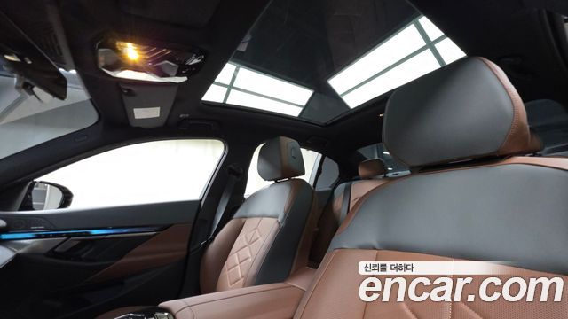 BMW 5-Series 2026 — photo 24