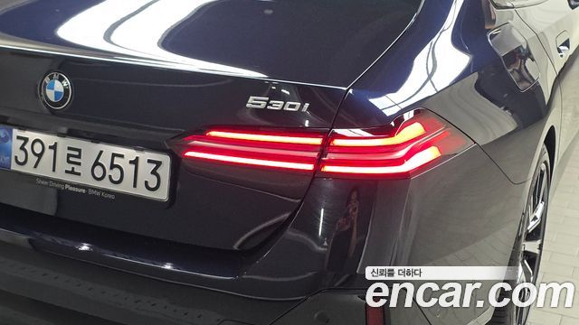 BMW 5-Series 2026 — photo 9