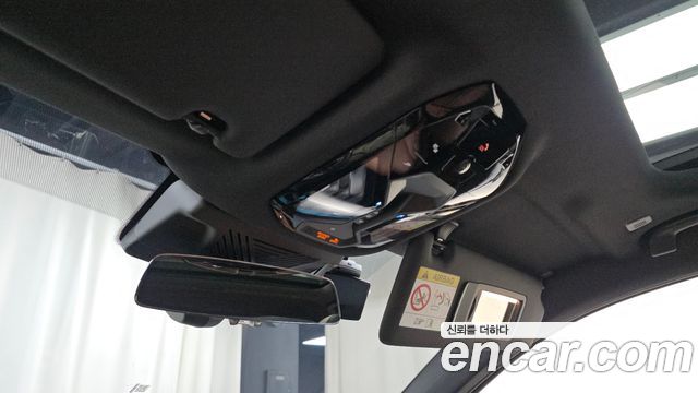 BMW 5-Series 2026 — photo 30