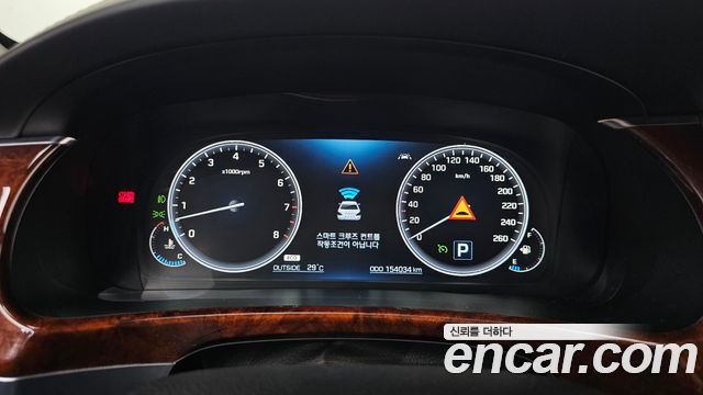 Hyundai Equus 2014 — photo 11