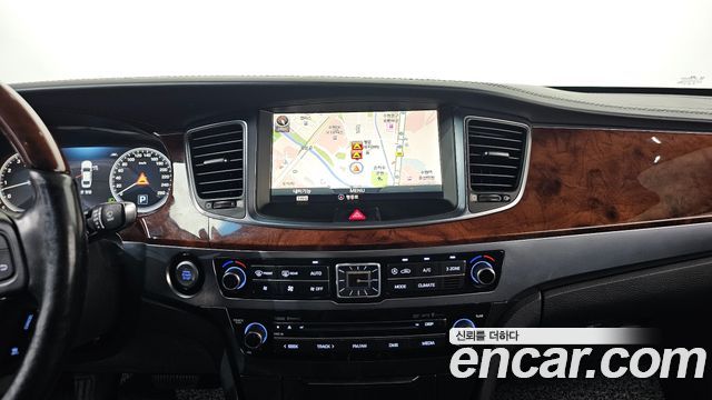 Hyundai Equus 2014 — photo 18