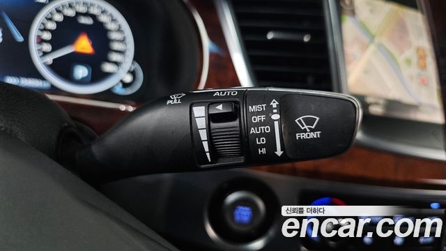 Hyundai Equus 2014 — photo 25