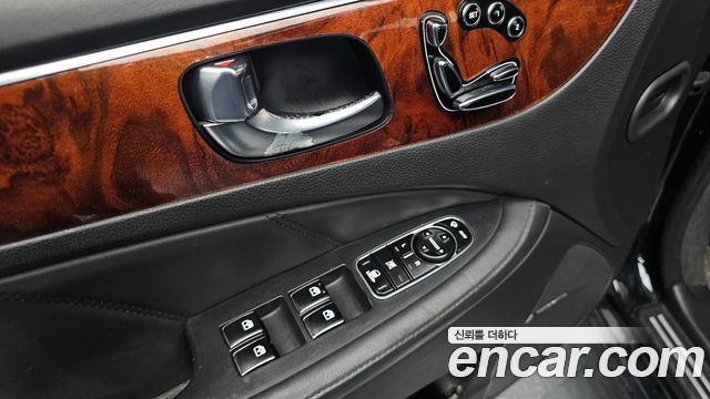 Hyundai Equus 2014 — photo 26