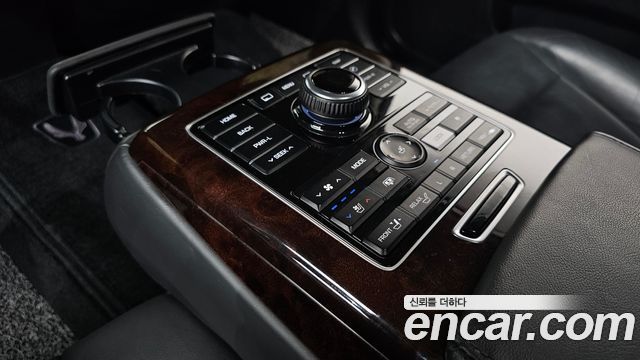 Hyundai Equus 2014 — photo 31