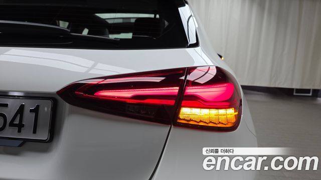 Mercedes-Benz A-Class 2025 — photo 9