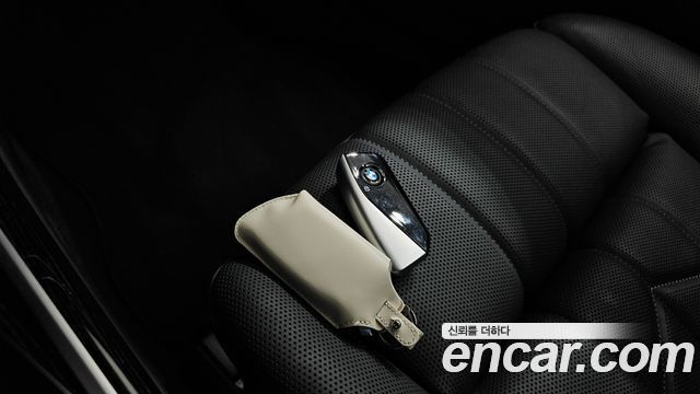 BMW 7-Series 2025 — photo 15