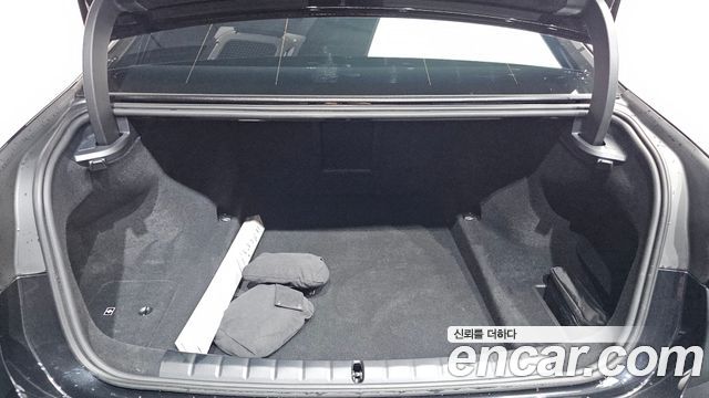 BMW 7-Series 2025 — photo 18