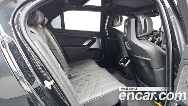BMW 7-Series 2025 — photo 19