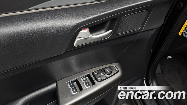 Kia Sportage 2016 — photo 32