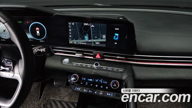 Hyundai AVANTE 2021 — photo 19