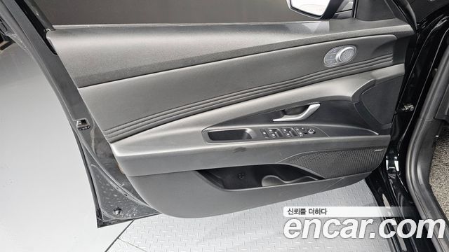 Hyundai AVANTE 2021 — photo 14