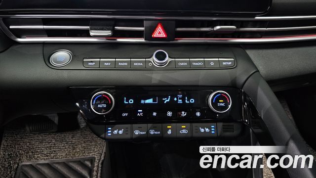 Hyundai AVANTE 2021 — photo 31