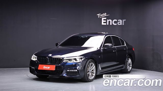 BMW 5-Series 2018 — photo 1