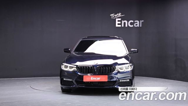 BMW 5-Series 2018 — photo 3