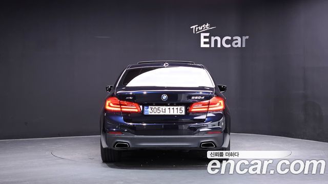 BMW 5-Series 2018 — photo 4