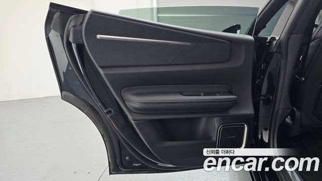Polestar Polestar 4 2026 — photo 15