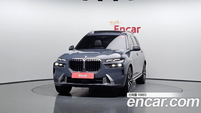 BMW X7 2023 — photo 3