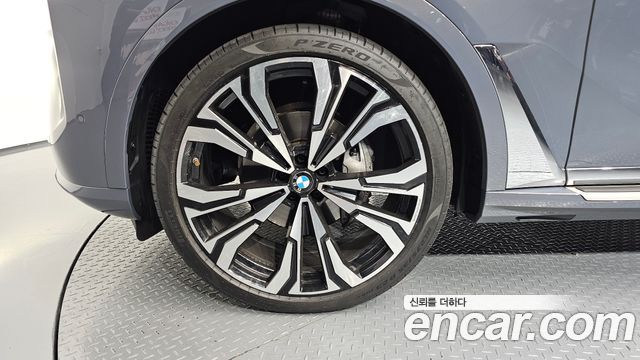 BMW X7 2023 — photo 5