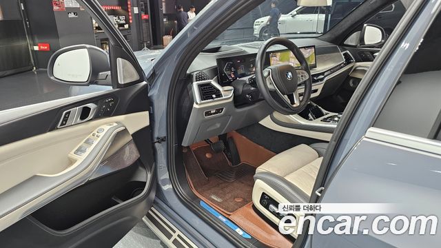 BMW X7 2023 — photo 13